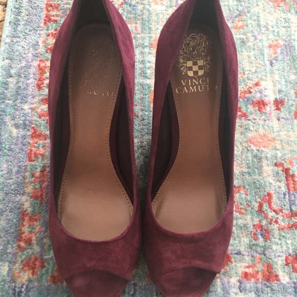 Vince Camuto Berit 61/2 heels - Picture 2 of 2